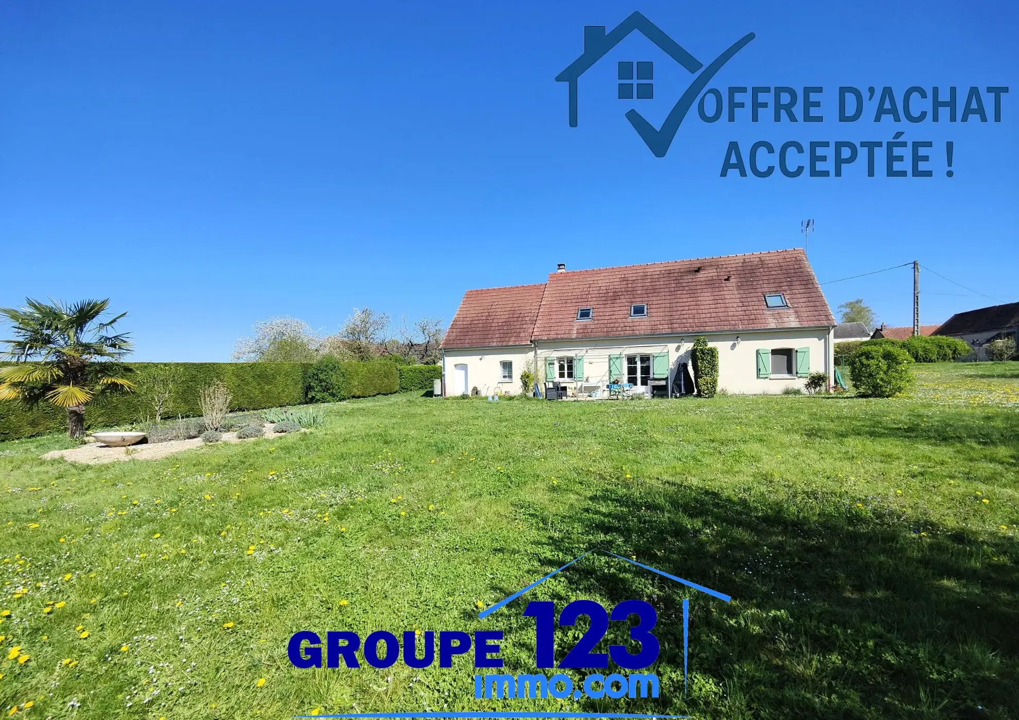 Maison familiale lumineuse avec jardin, garage et chalet en HauteVive - Quartier paisible 