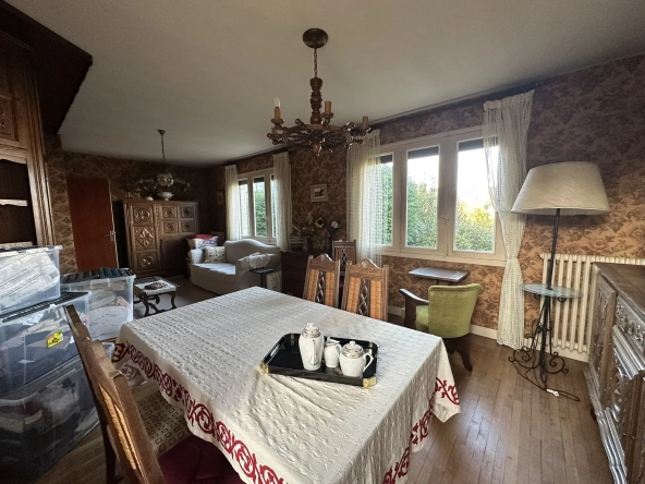 Maison de ville spacieuse de 152 m2 à Baud avec garage et jardin 