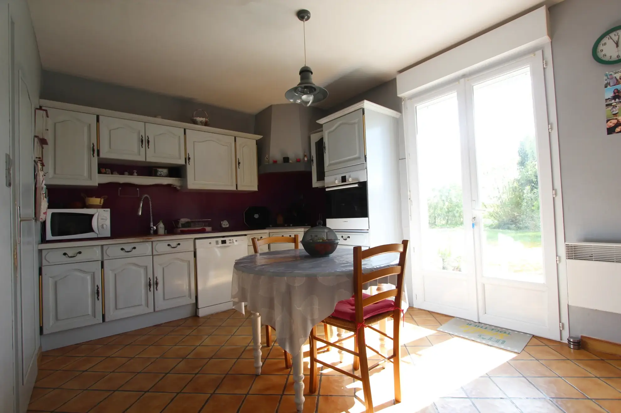 Maison de plain-pied avec jardin, garage et dépendance à Niort en exclusivité 