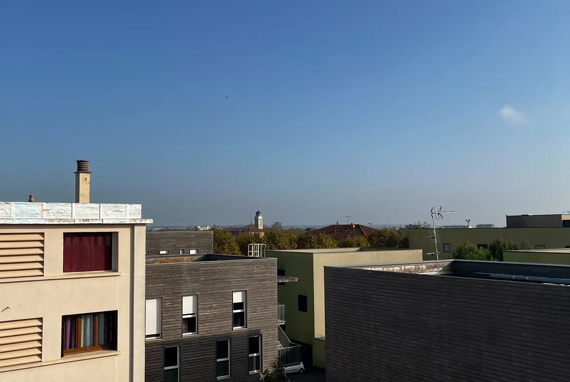 Appartement T3 lumineux avec vue dégagée à Villefranche-sur-Saône 