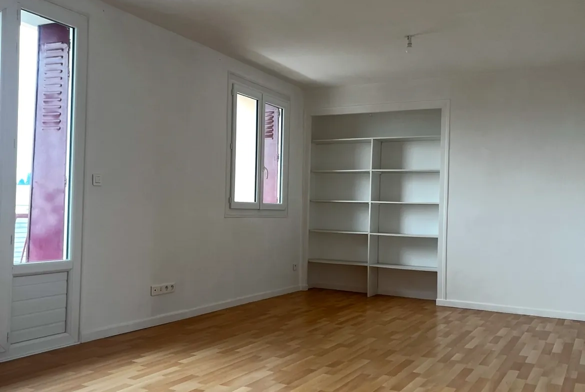 Appartement T3 lumineux avec vue dégagée à Villefranche-sur-Saône 