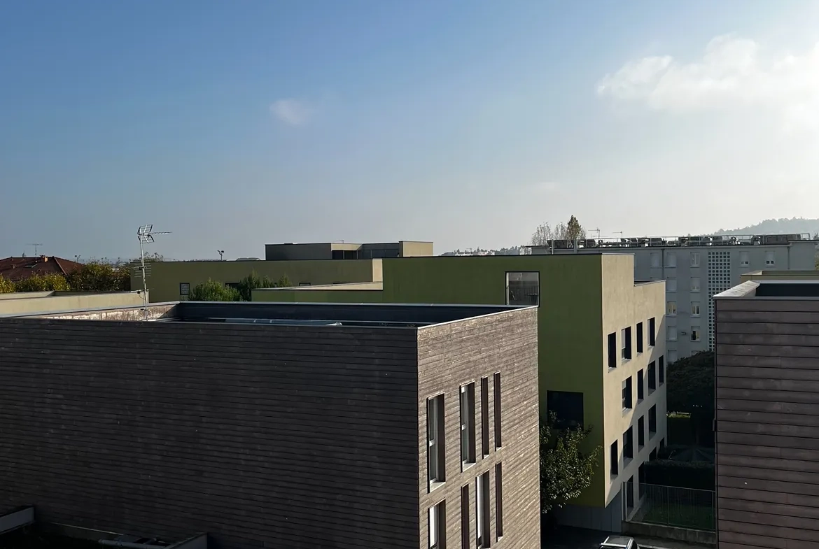 Appartement T3 lumineux avec vue dégagée à Villefranche-sur-Saône 