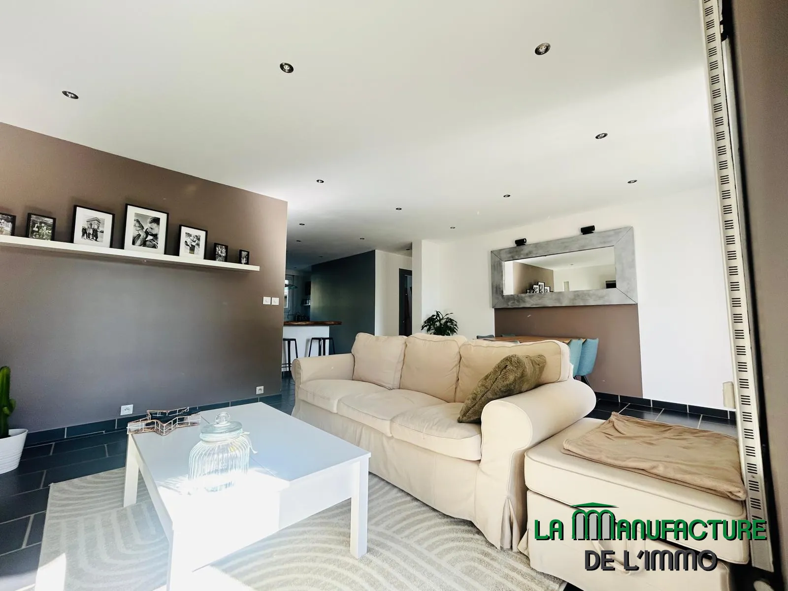 Appartement F4 lumineux de 73 m² à Saint-Étienne avec parking et balcon 