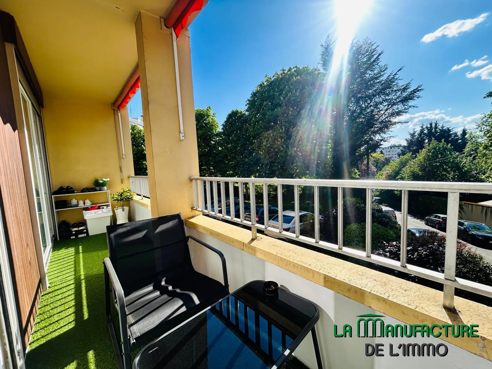 Appartement F4 lumineux de 73 m² à Saint-Étienne avec parking et balcon 
