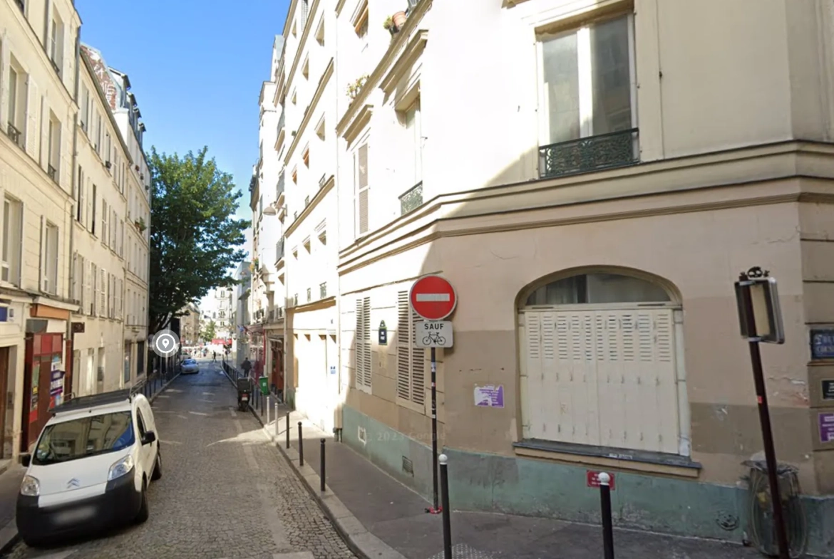 Studio rénové à Pigalle, proximité métro, idéal investissement à Paris 75018 