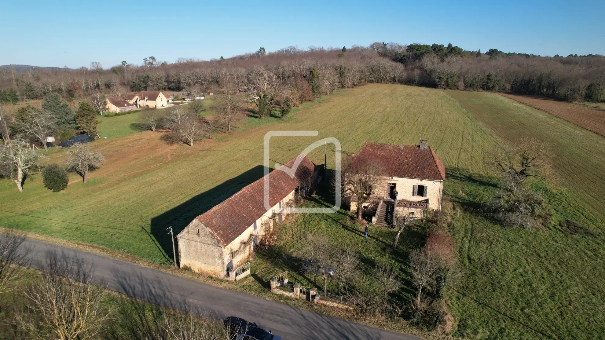 Corps de ferme rénové à Gourdon - 3 chambres, terrain 2,2 ha, grande grange en pierre 