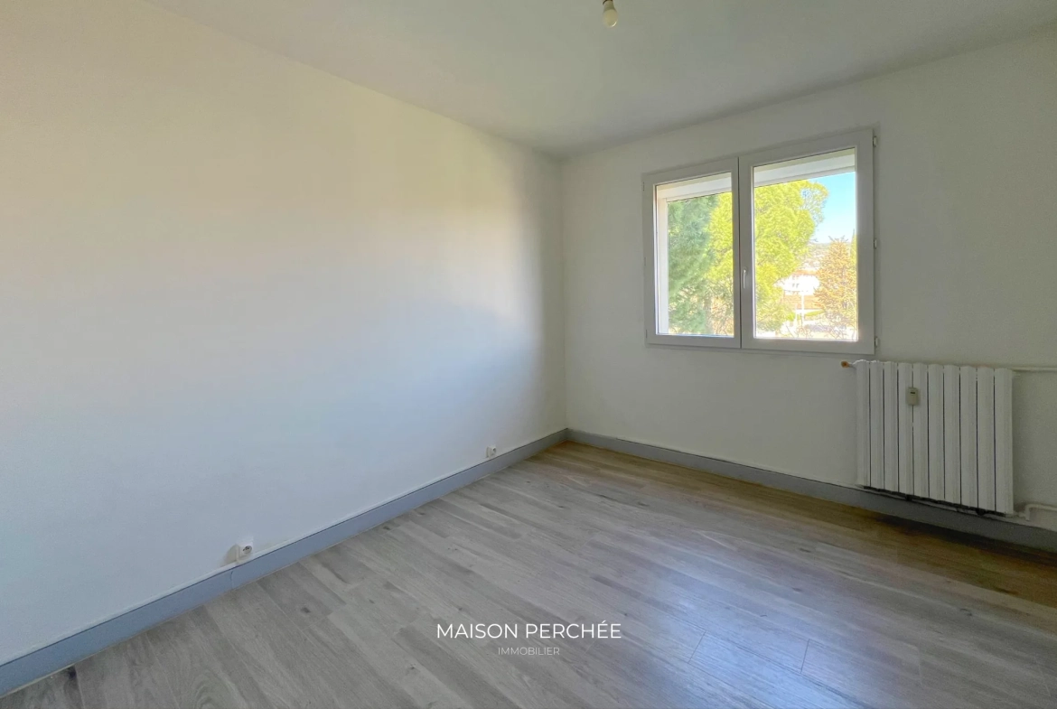 Achat appartement 3 pièces à Draguignan avec balcon et parking 