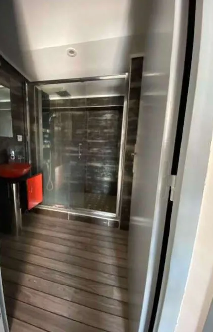 Maison à Vitrolles (13) avec 3 chambres, terrasse, garage et vue mer à 190 000 euros 