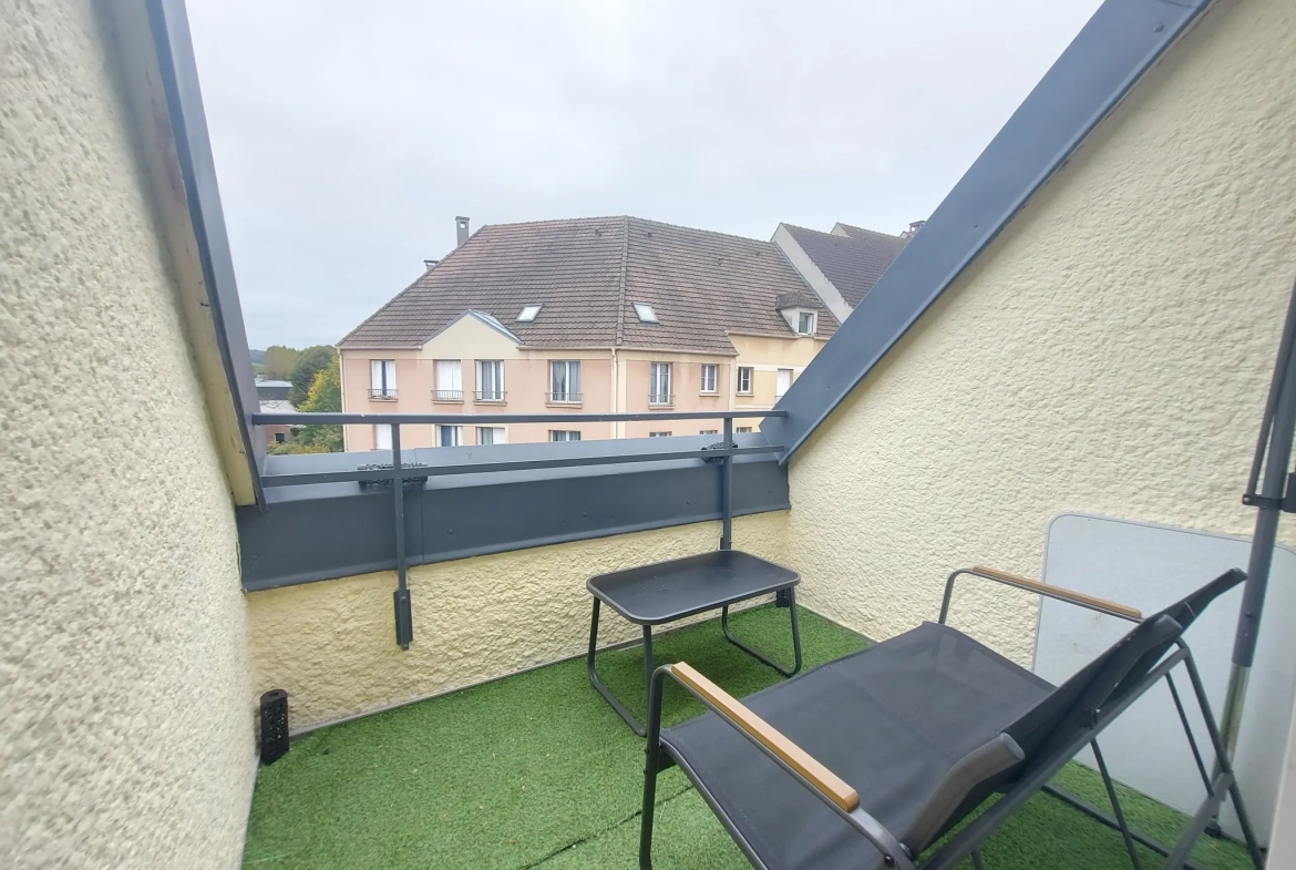 Appartement 4 pièces en centre-ville de Mantes-la-Ville avec parking 