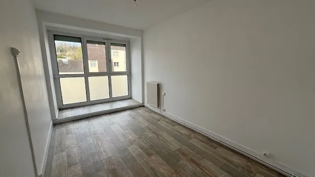 Appartement 4 pièces avec cave à Rantigny proche gare et commodités 
