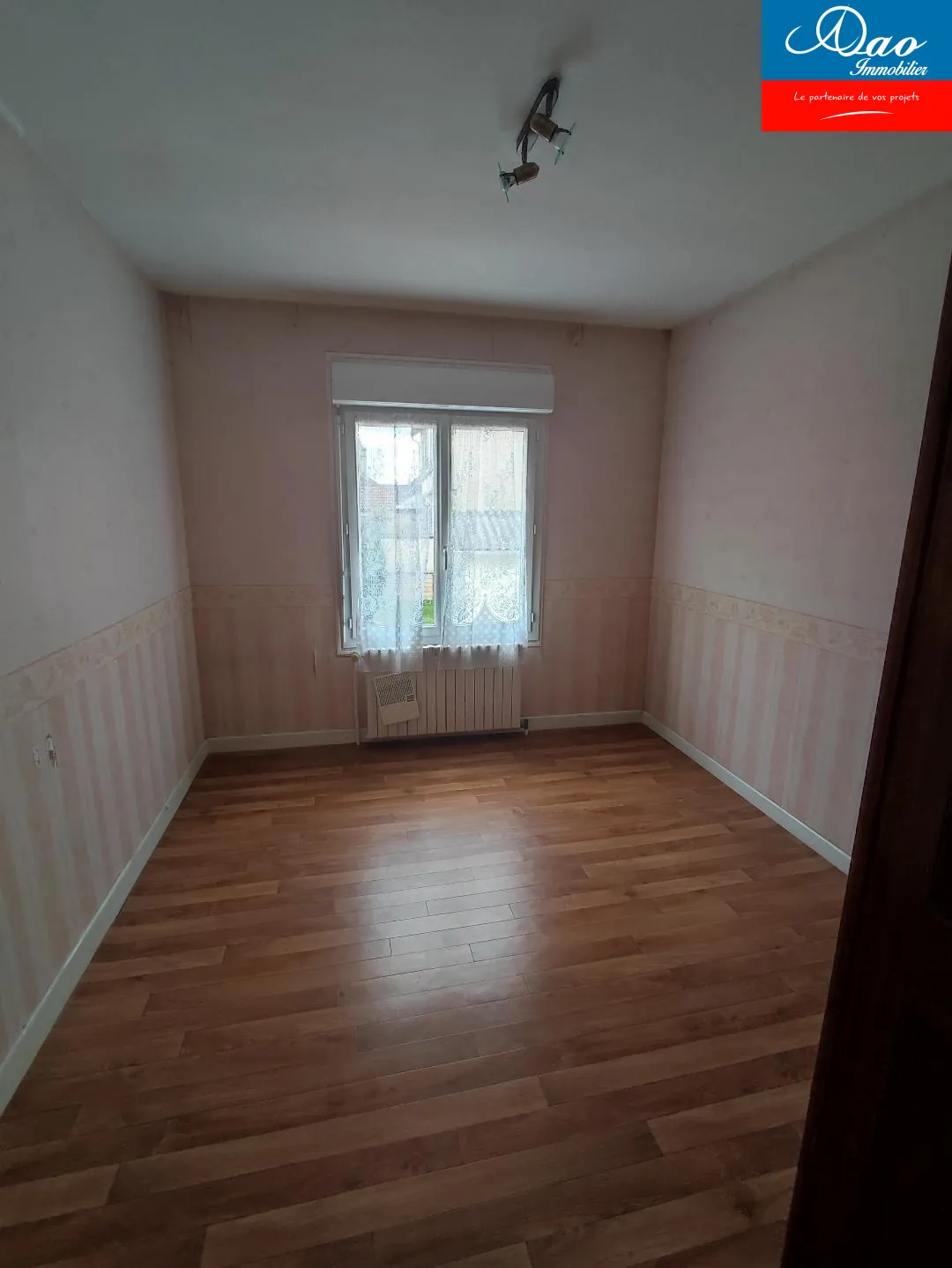 Maison de 85 m² à vendre à Saint André Les Vergers, 2 chambres, jardin arboré 