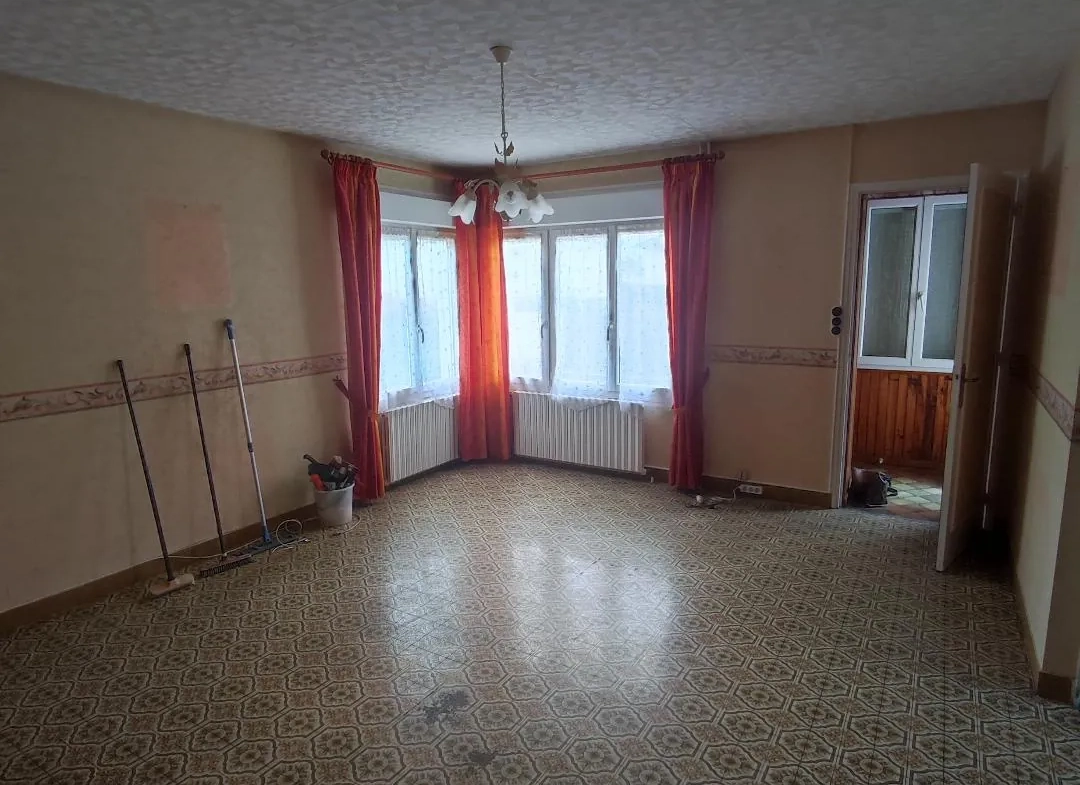 Maison de 85 m² à vendre à Saint André Les Vergers, 2 chambres, jardin arboré 