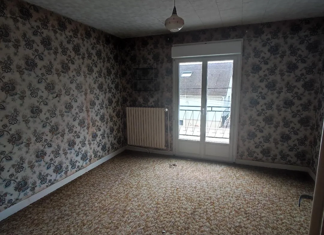 Maison de 85 m² à vendre à Saint André Les Vergers, 2 chambres, jardin arboré 