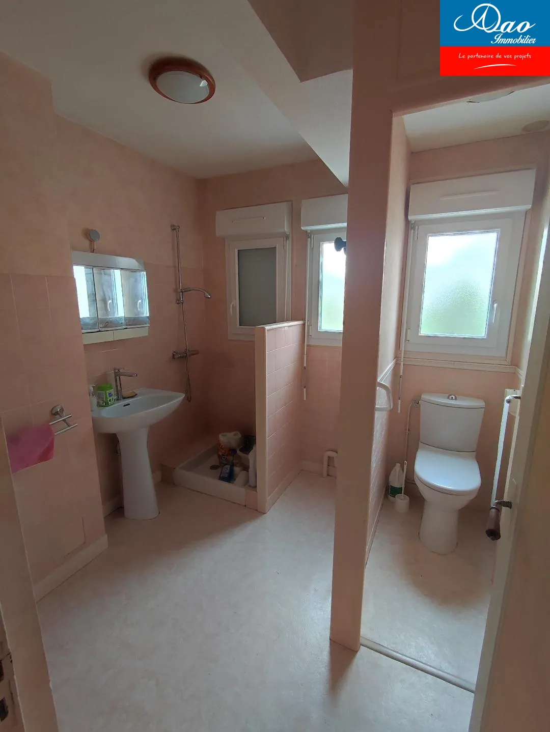 Maison de 85 m² à vendre à Saint André Les Vergers, 2 chambres, jardin arboré 