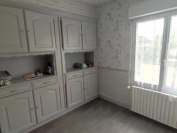 Maison de 85 m² à vendre à Saint André Les Vergers, 2 chambres, jardin arboré 