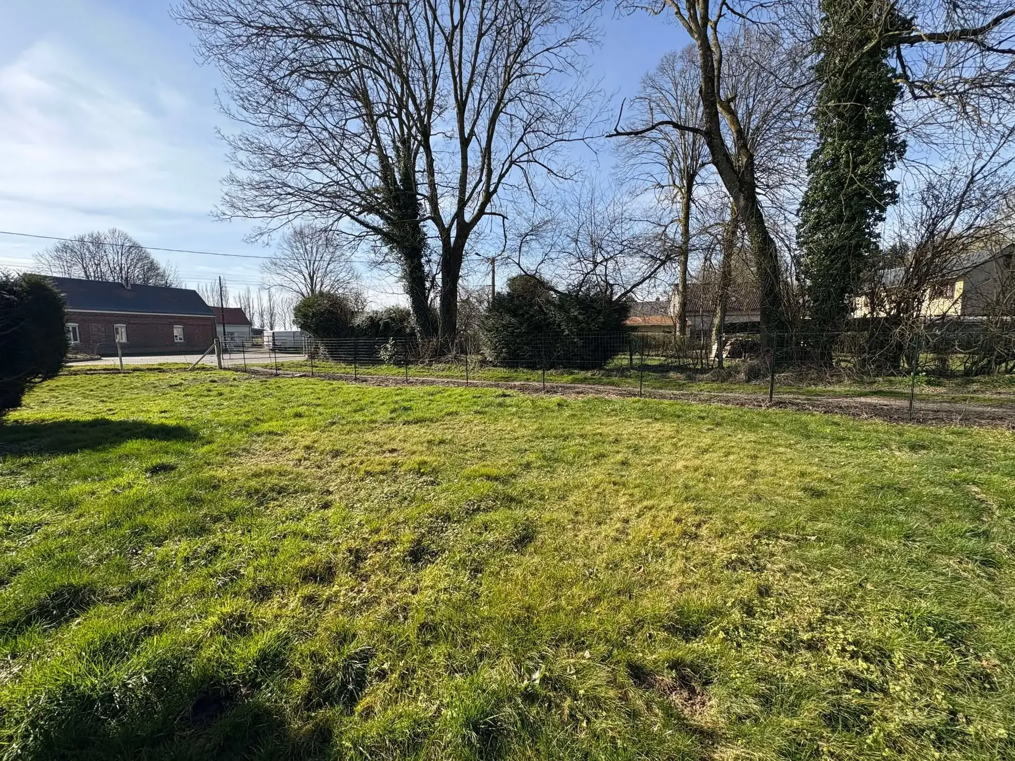 Maison à vendre à Huppy, 3 chambres, grand terrain de 968 m², à 15 min d'Abbeville 