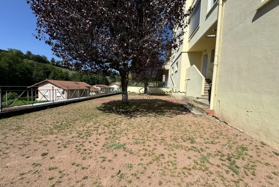 Appartement T2 bis avec cave et terrain à Amplepuis, village du 42 