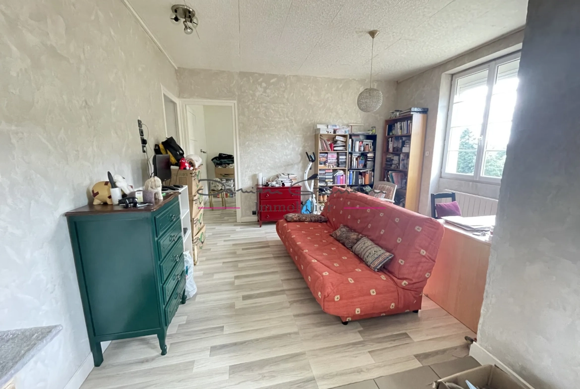 Appartement T2 bis avec cave et terrain à Amplepuis, village du 42 