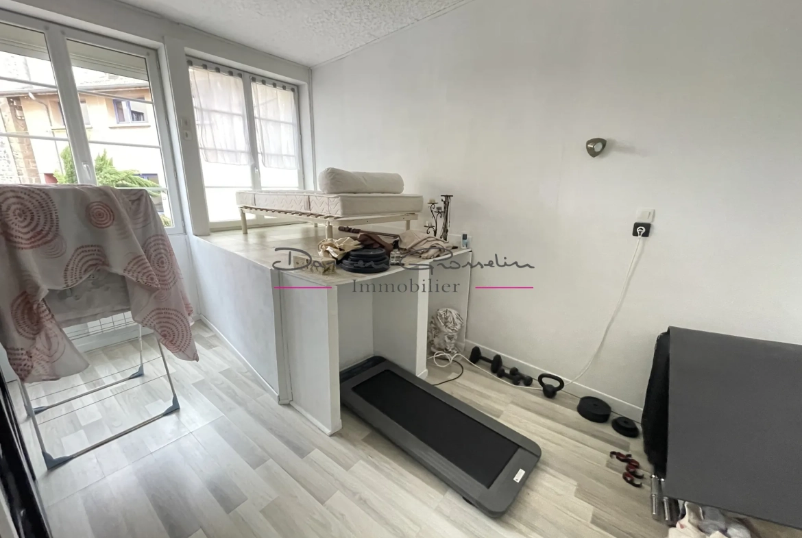 Appartement T2 bis avec cave et terrain à Amplepuis, village du 42 
