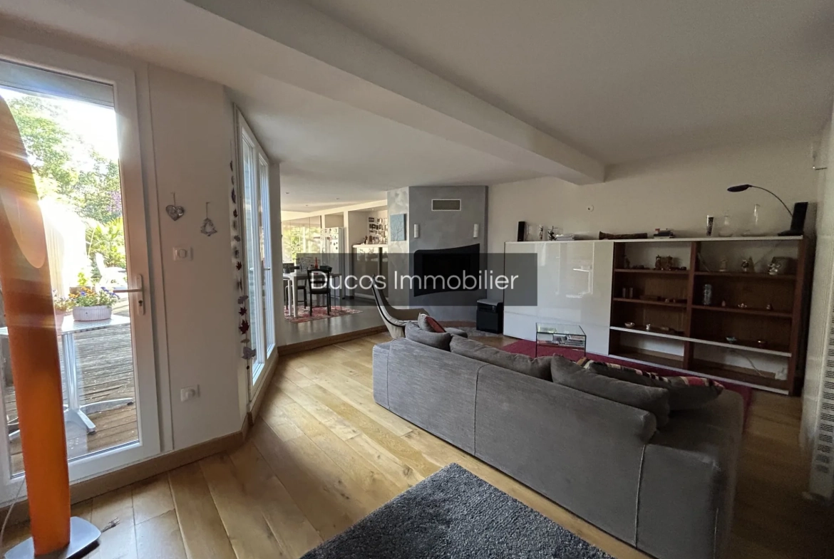 Magnifique maison rénovée avec terrasse et jardin à Marmande 