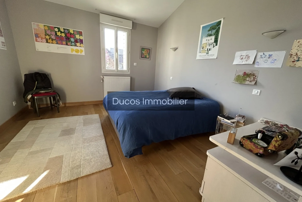 Magnifique maison rénovée avec terrasse et jardin à Marmande 