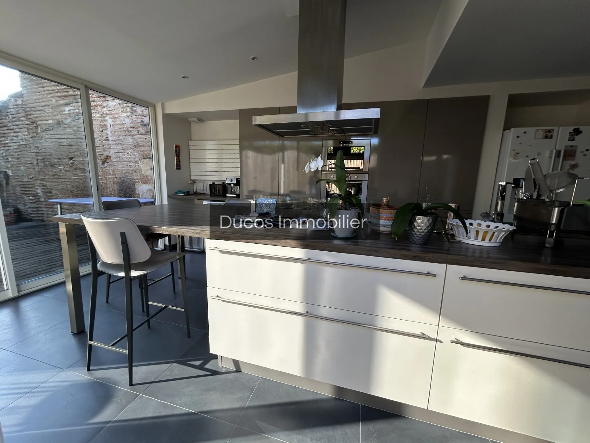 Magnifique maison rénovée avec terrasse et jardin à Marmande 