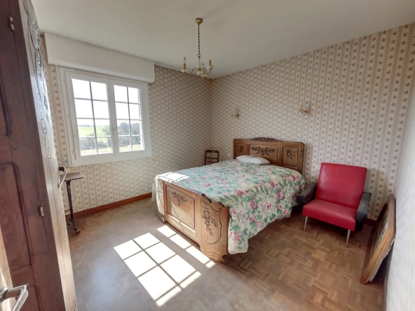 Maison de campagne à Plumeliau Bieuzy avec grand potentiel de rénovation 