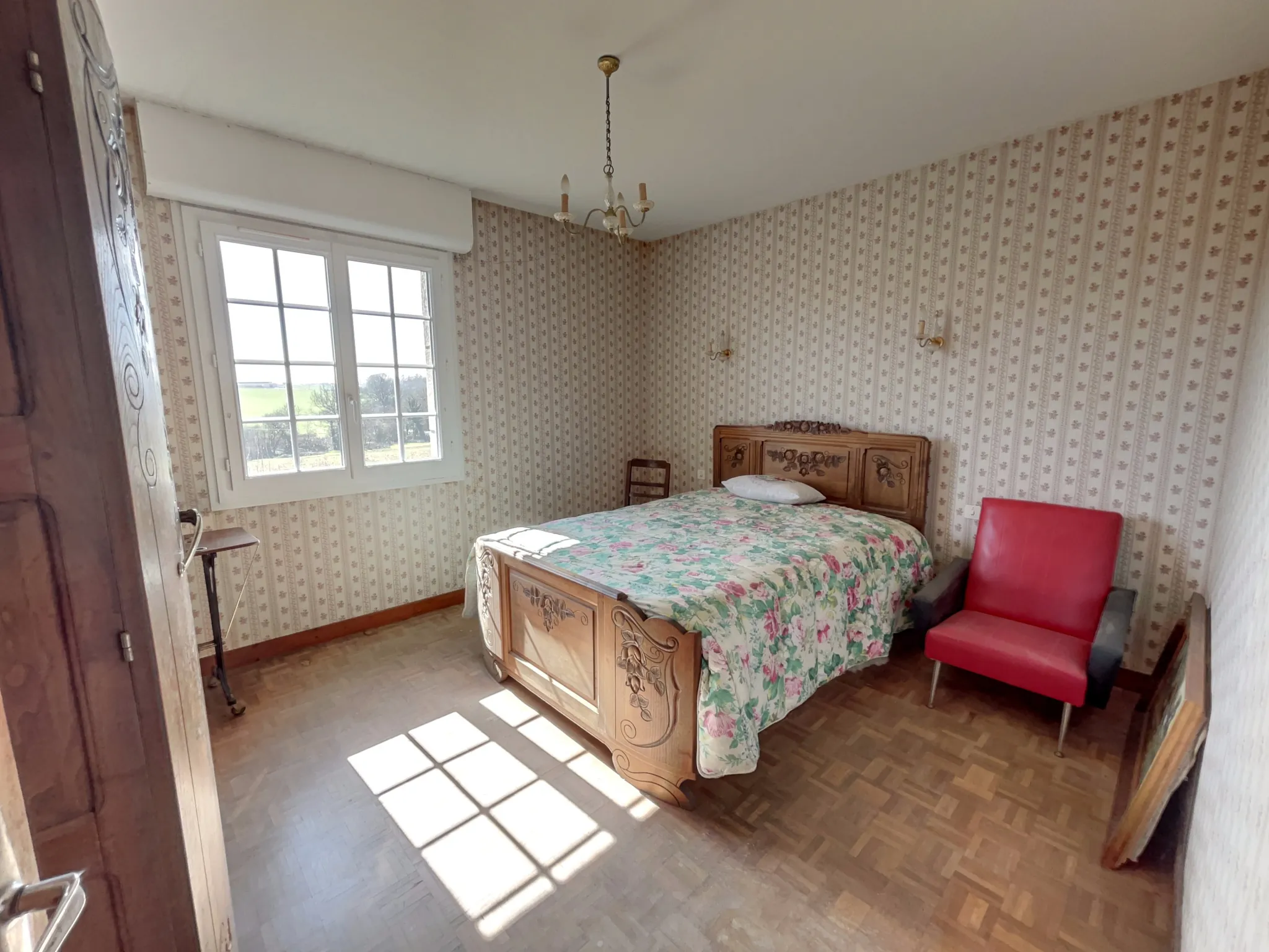 Maison de campagne à Plumeliau Bieuzy avec grand potentiel de rénovation 