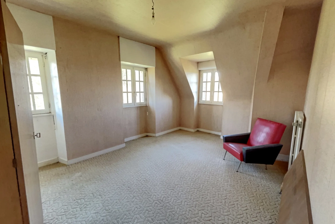 Maison de campagne à Plumeliau Bieuzy avec grand potentiel de rénovation 