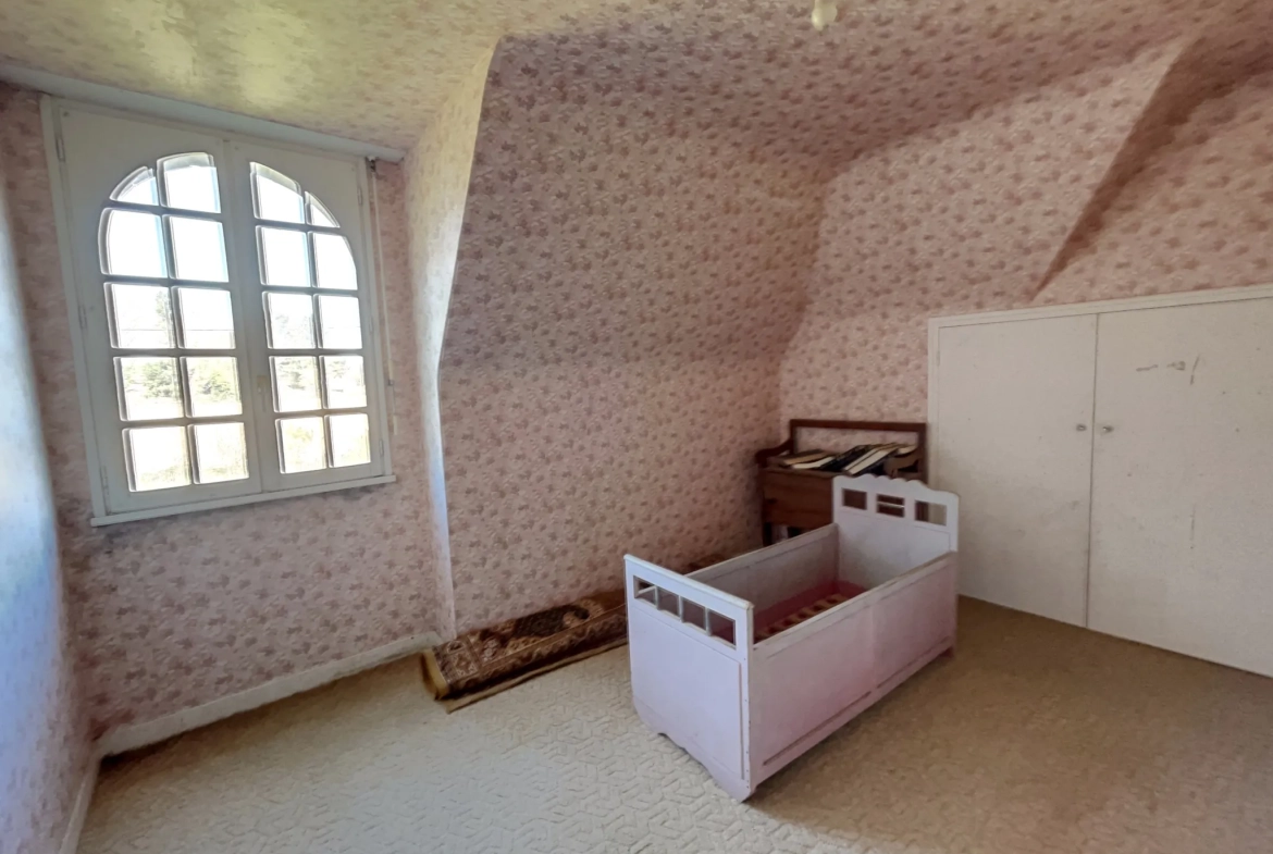 Maison de campagne à Plumeliau Bieuzy avec grand potentiel de rénovation 