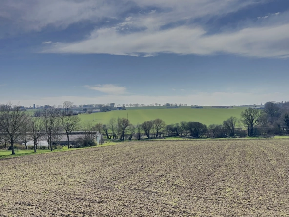 Maison de campagne à Plumeliau Bieuzy avec grand potentiel de rénovation 