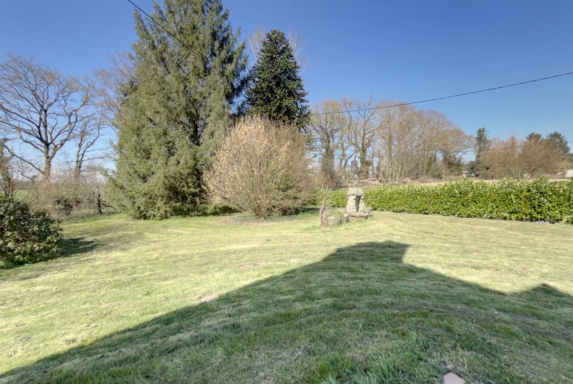 Maison de campagne à Plumeliau Bieuzy avec grand potentiel de rénovation 