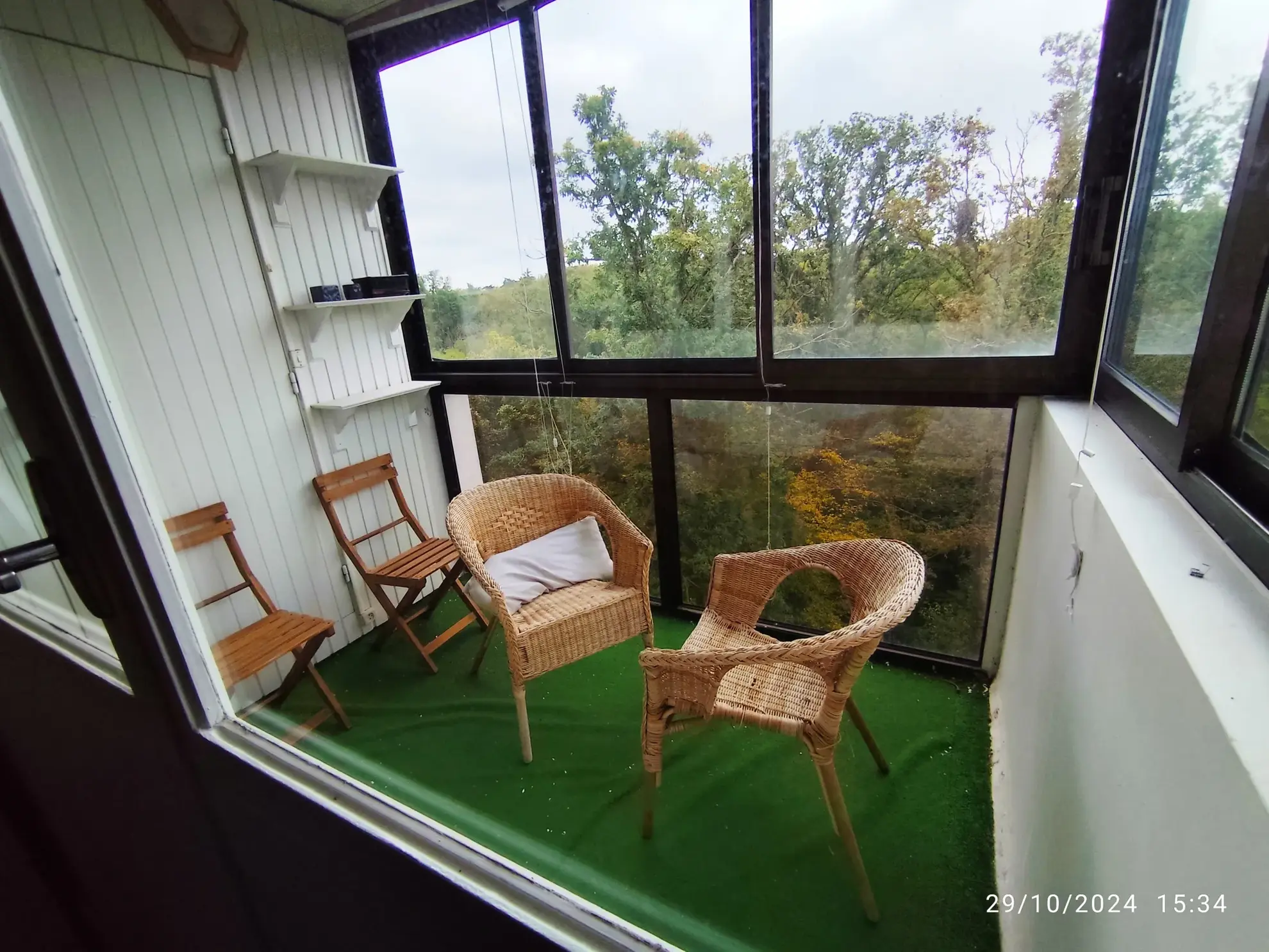 Appartement T4 à Cergy avec 3 chambres, loggia et garage privé 