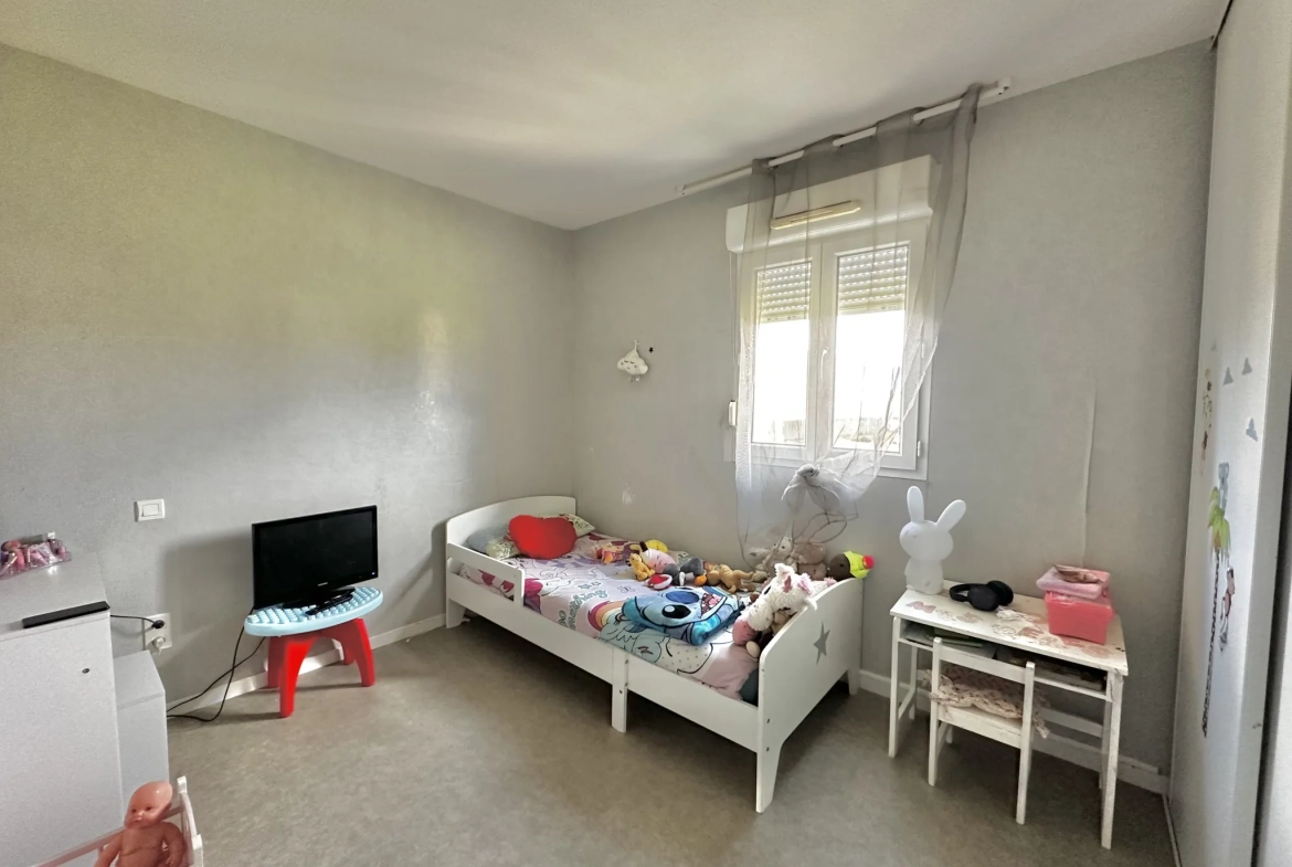 Maison à vendre à Capendu avec 3 chambres, garage et location en cours – proche toutes commodités 