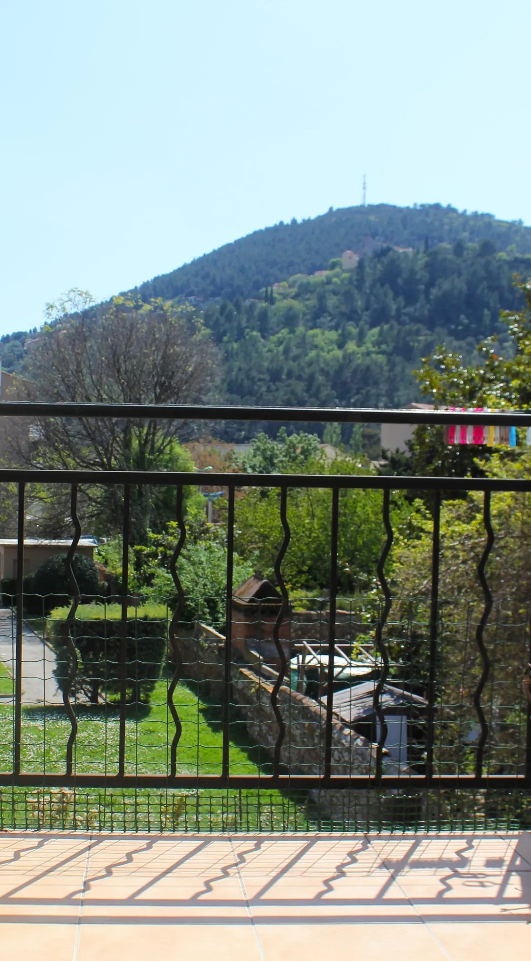Bel appartement duplex de 3 pièces avec balcon à Sollies-Pont 