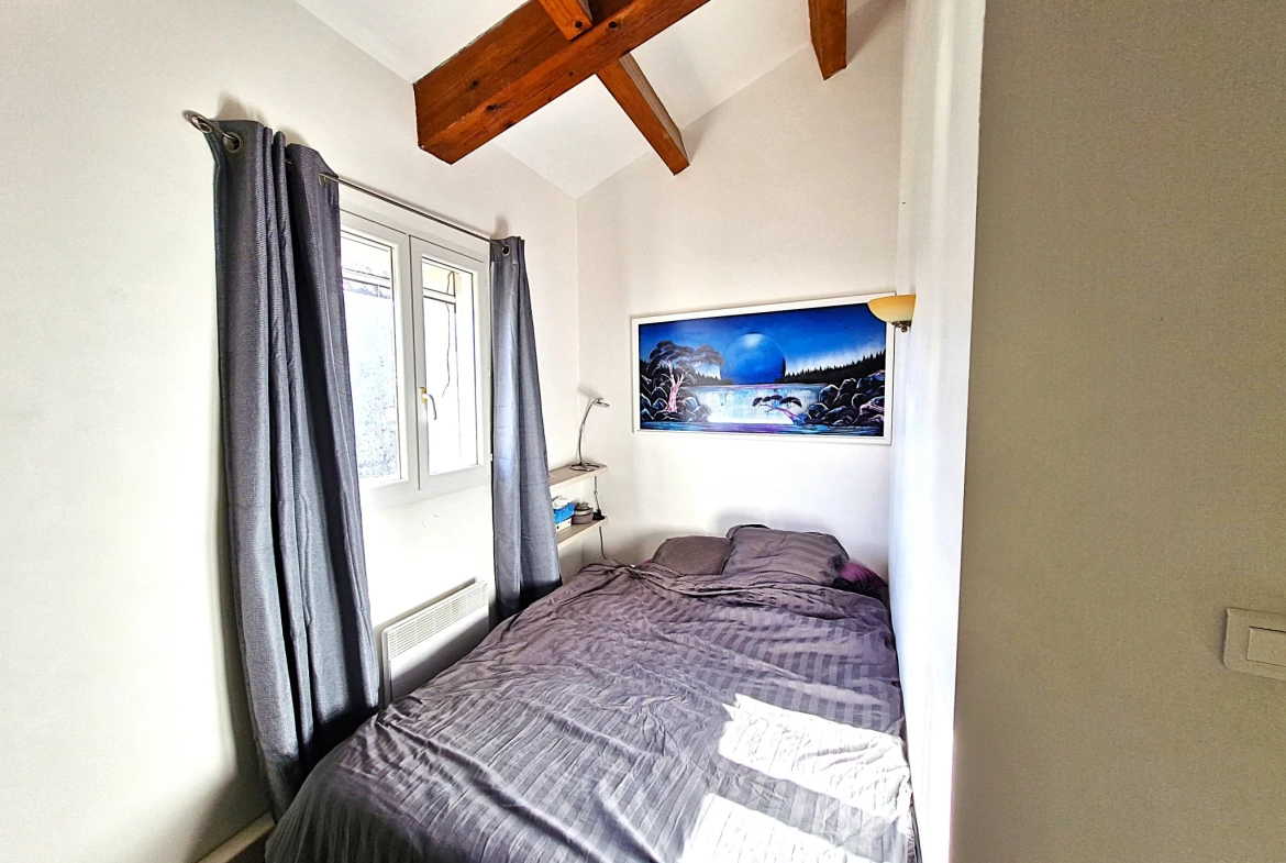 Bel appartement duplex de 3 pièces avec balcon à Sollies-Pont 