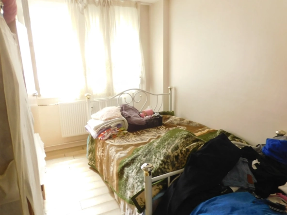 Appartement T4 à Lille avec parking et cave, proche métro et Grand Palais 