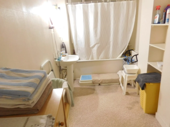 Appartement T4 à Lille avec parking et cave, proche métro et Grand Palais 