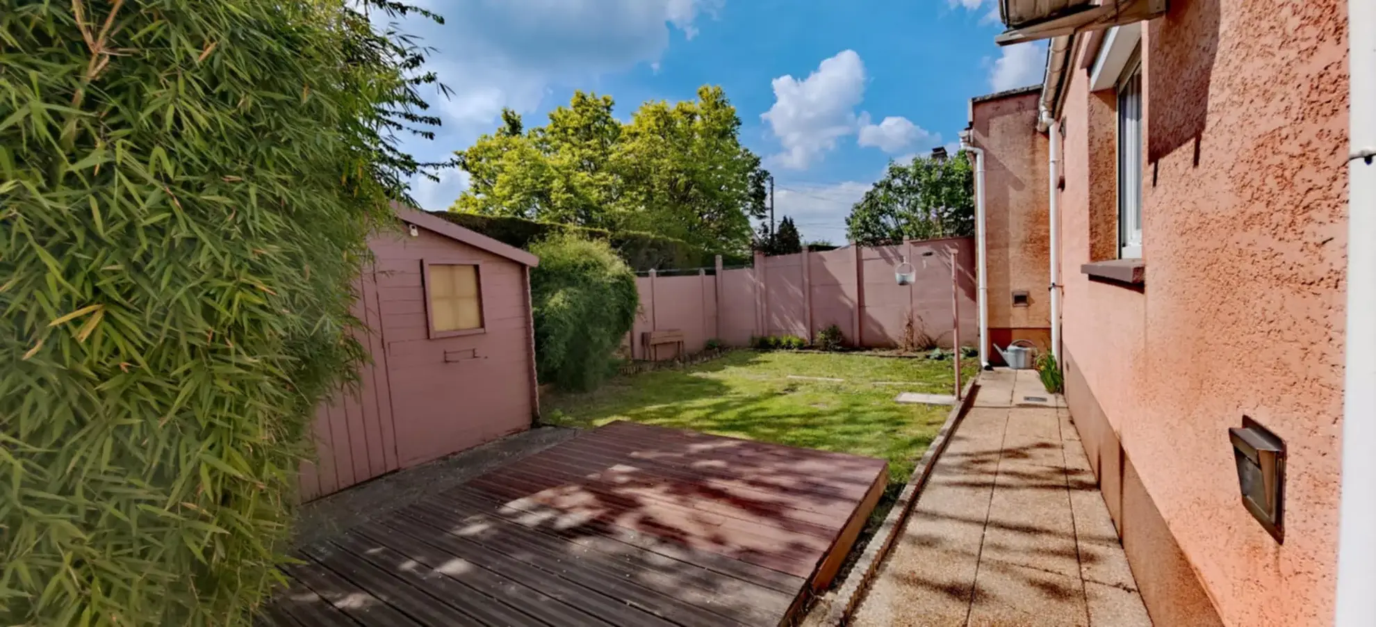 Plain-pied semi-individuel à vendre à Hénin-Beaumont - Jardinet et garage 