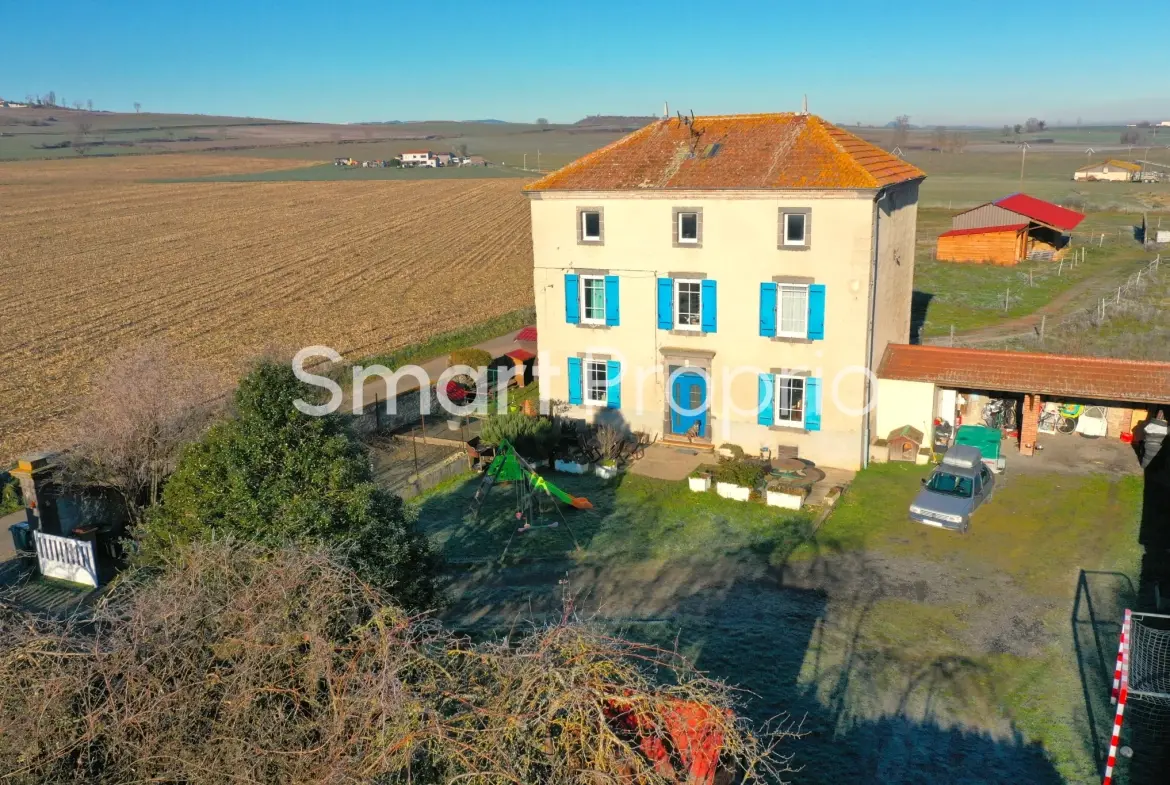 Maison de Maître rénovée de 144 m² avec jardin proche Brioude 