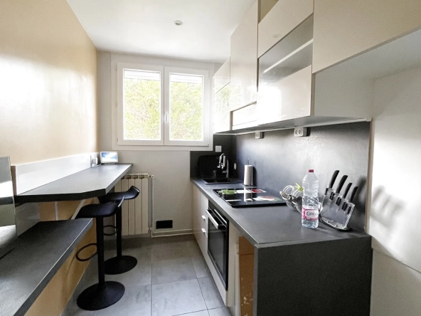 Appartement 2/3 pièces à Rueil-Malmaison avec parking et cave
