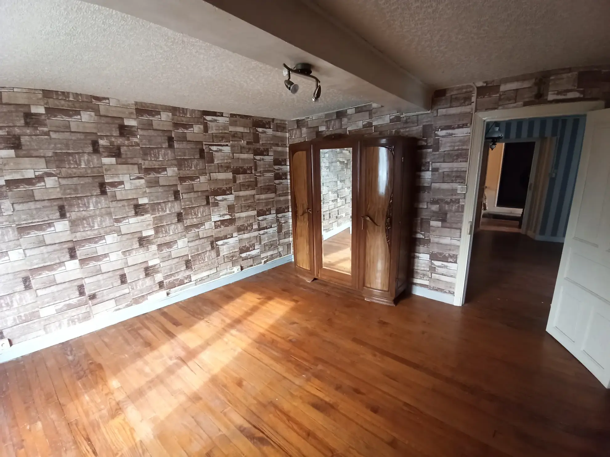 Maison à vendre avec garage et jardin à Semalens - Opportunité à Castres 