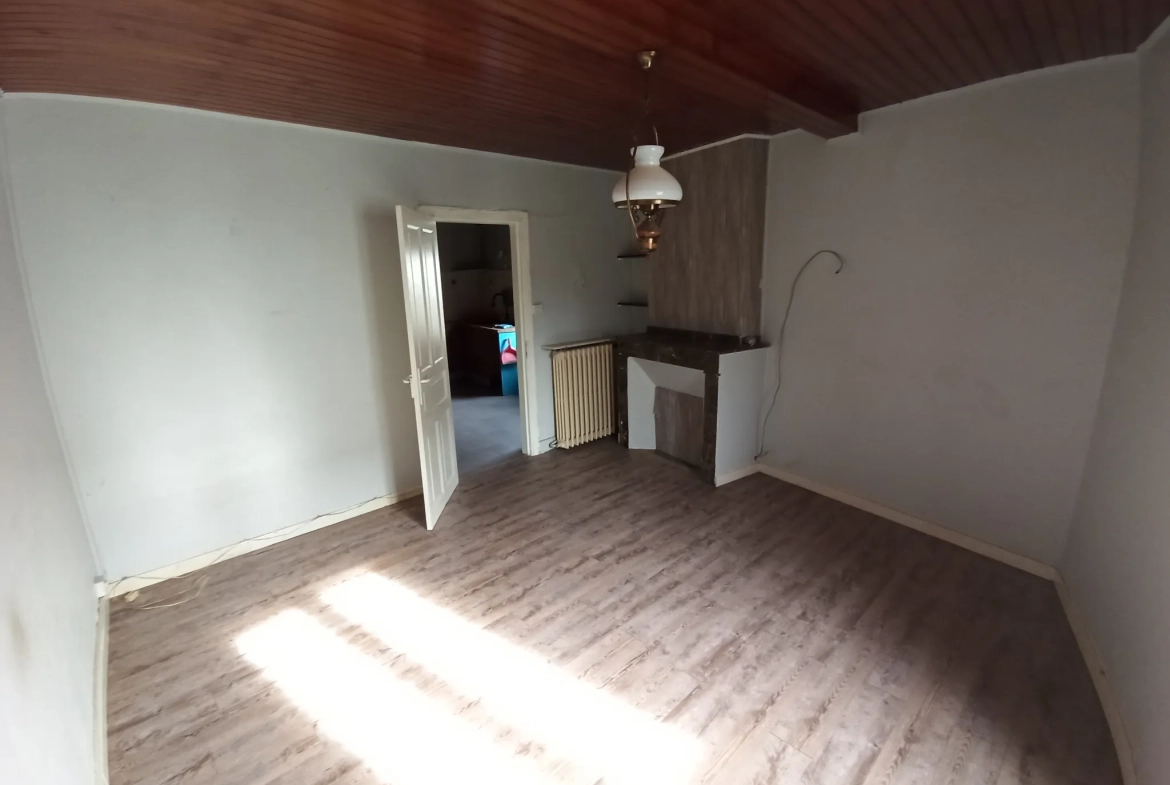 Maison à vendre avec garage et jardin à Semalens - Opportunité à Castres 