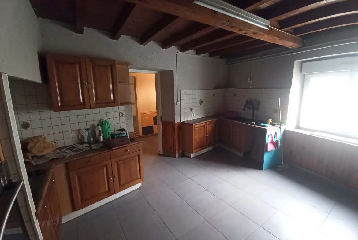 Maison à vendre avec garage et jardin à Semalens - Opportunité à Castres 