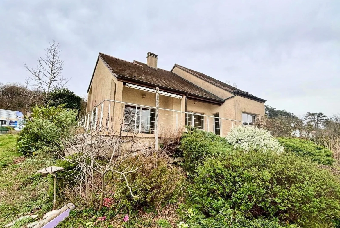 Magnifique maison de 196m² avec grand terrain à 5 min de Montferrand-le-Château 