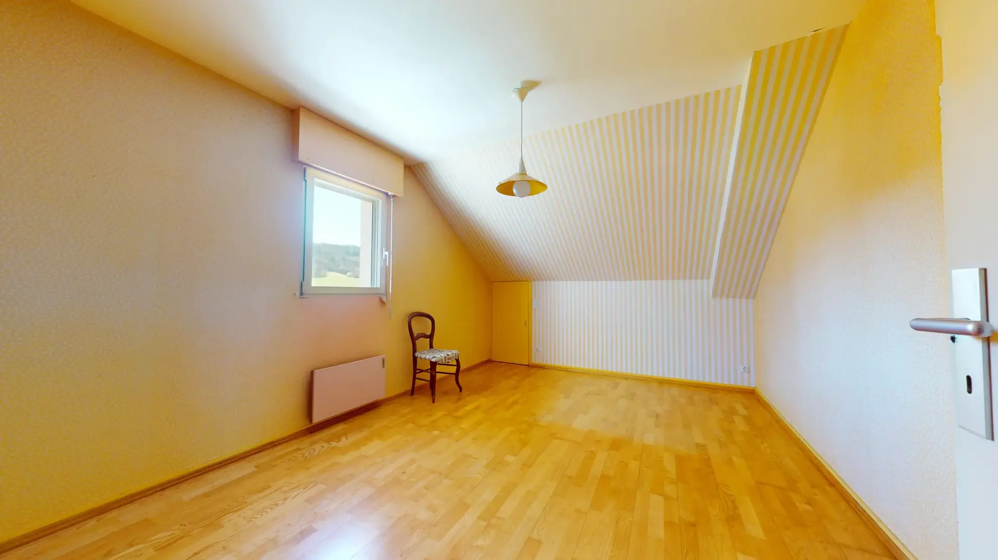 Magnifique maison de 196m² avec grand terrain à 5 min de Montferrand-le-Château 