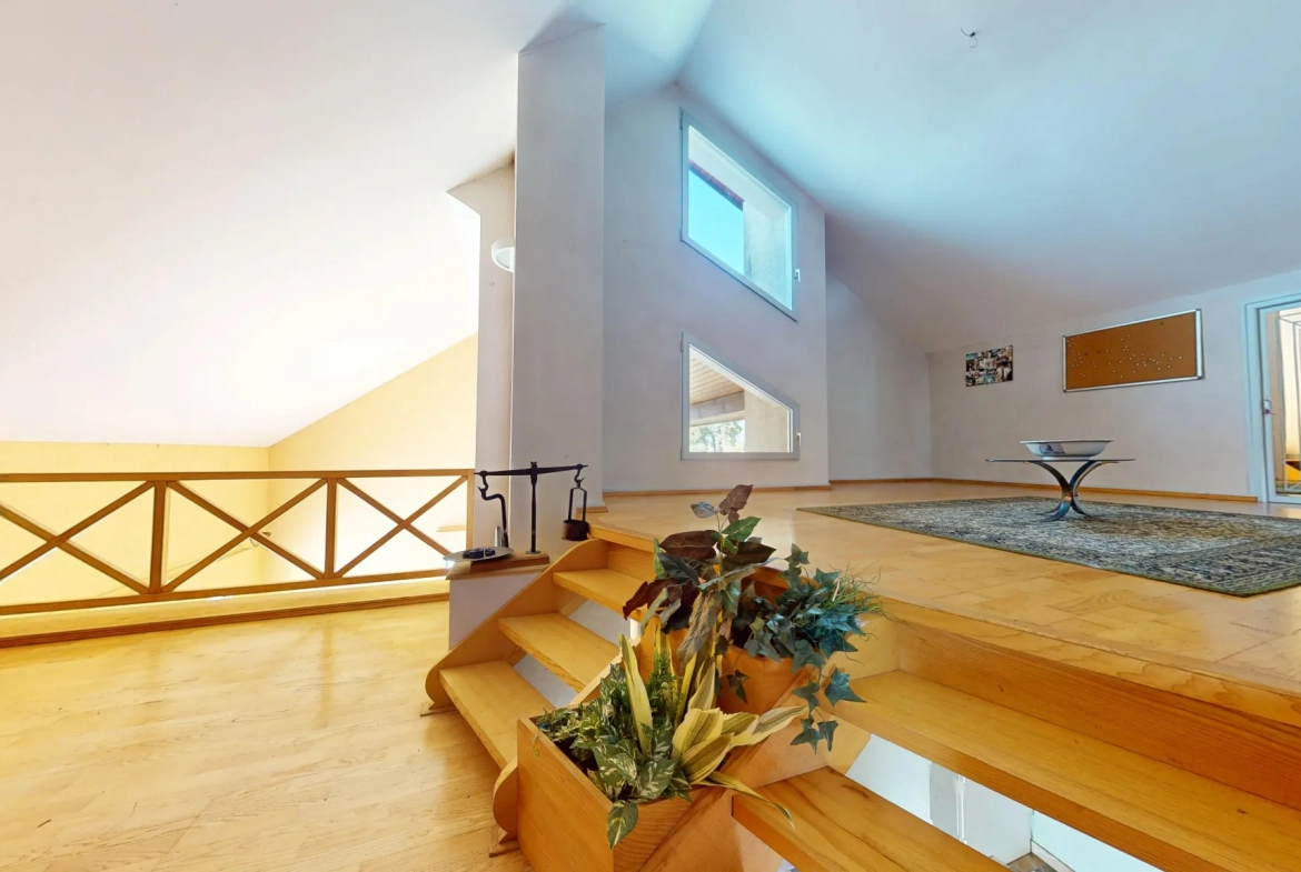 Magnifique maison de 196m² avec grand terrain à 5 min de Montferrand-le-Château 