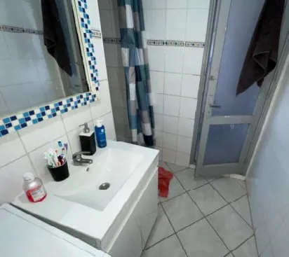 Appartement à vendre à Avignon de 65 m² - 3 chambres, balcon, prix attractif 