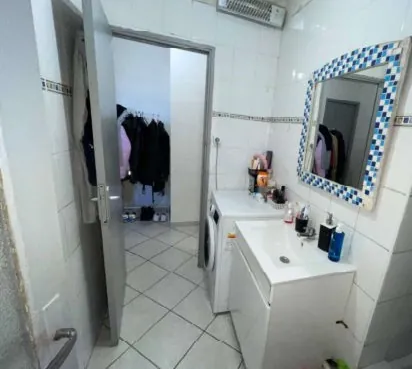 Appartement à vendre à Avignon de 65 m² - 3 chambres, balcon, prix attractif 