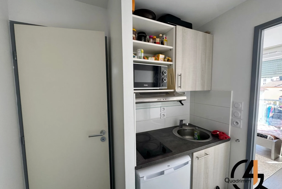 Investissement immobilier : Studio de 28,6 m² à Montpellier Hôpitaux Facultés 